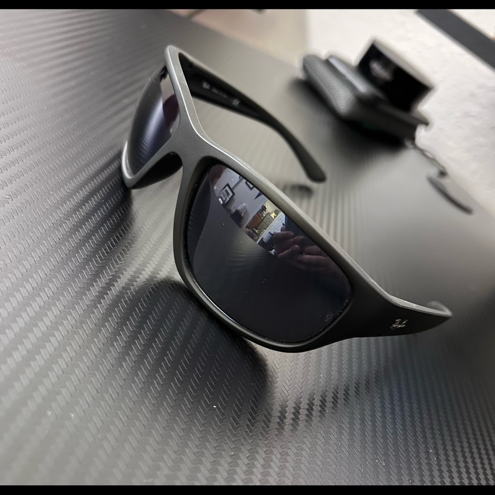 Ray•Ban RB4300 601SR5 63-18